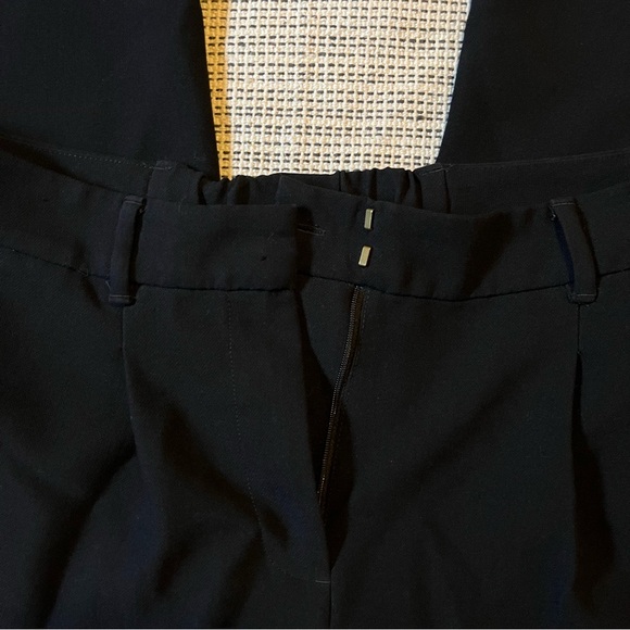 Old Navy Extra High Waisted Taylor Wide Leg Pants - Picture 8 of 8